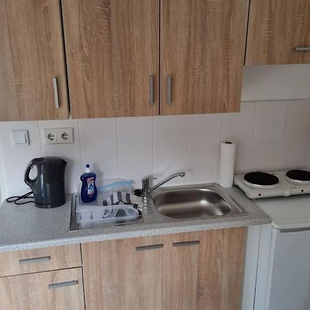 Ferienwohnung/Monteurwohnung Alte Garage Ahnatal Экстерьер фото